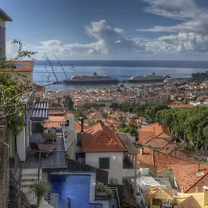 https://number-15.madeira-islandshotels.com